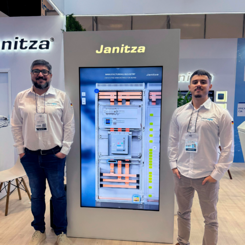 Estande-Janitza-e-Jensys-Fiee